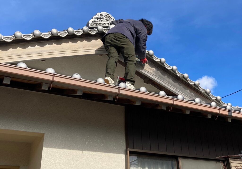 愛知県 豊明市 破風板塗装 雨漏り 雨漏り修理 屋根修理 漆喰 瓦工事 外装工事 内装工事 リフォーム工事 外壁塗装