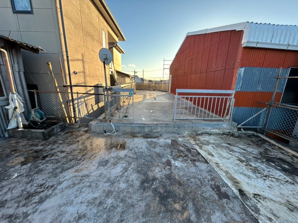 愛知県 安城市 防水塗装 防水工事 屋根塗装 屋根工事 ウレタン防水 シート防水 アスファルト防水 FRP防水 ベランダ防水