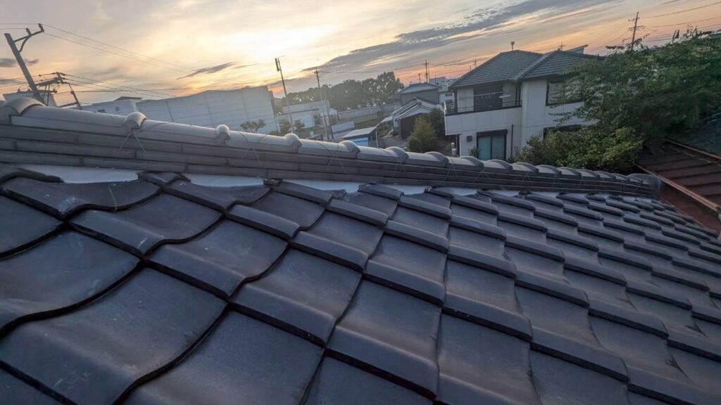 愛知県 豊田市 屋根板金工事 屋根工事 谷板金工事 屋根修理 雨漏り 漆喰 瓦工事 外装工事 内装工事 リフォーム工事 外壁塗装