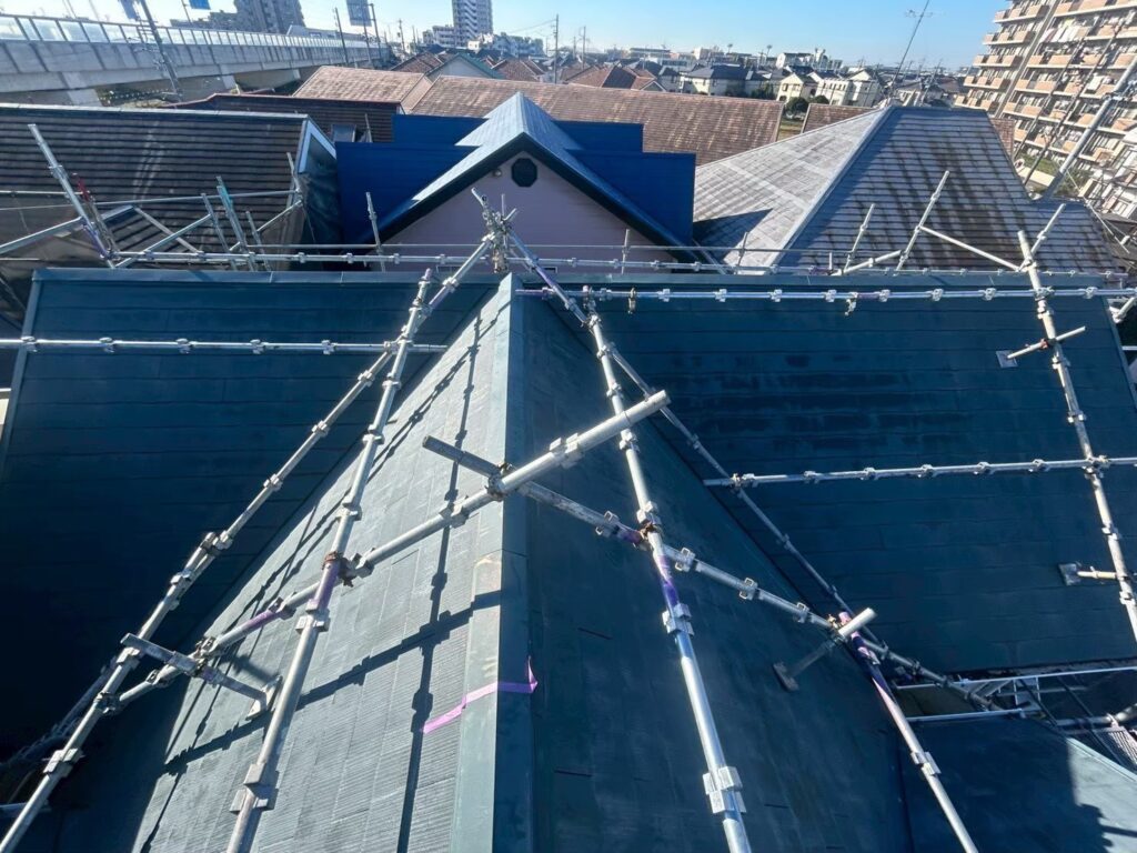 愛知県 安城市 屋根カバー工法 屋根板金工事 屋根工事 谷板金工事 屋根修理 雨漏り 漆喰 瓦工事 外装工事 内装工事 リフォーム工事 外壁塗装