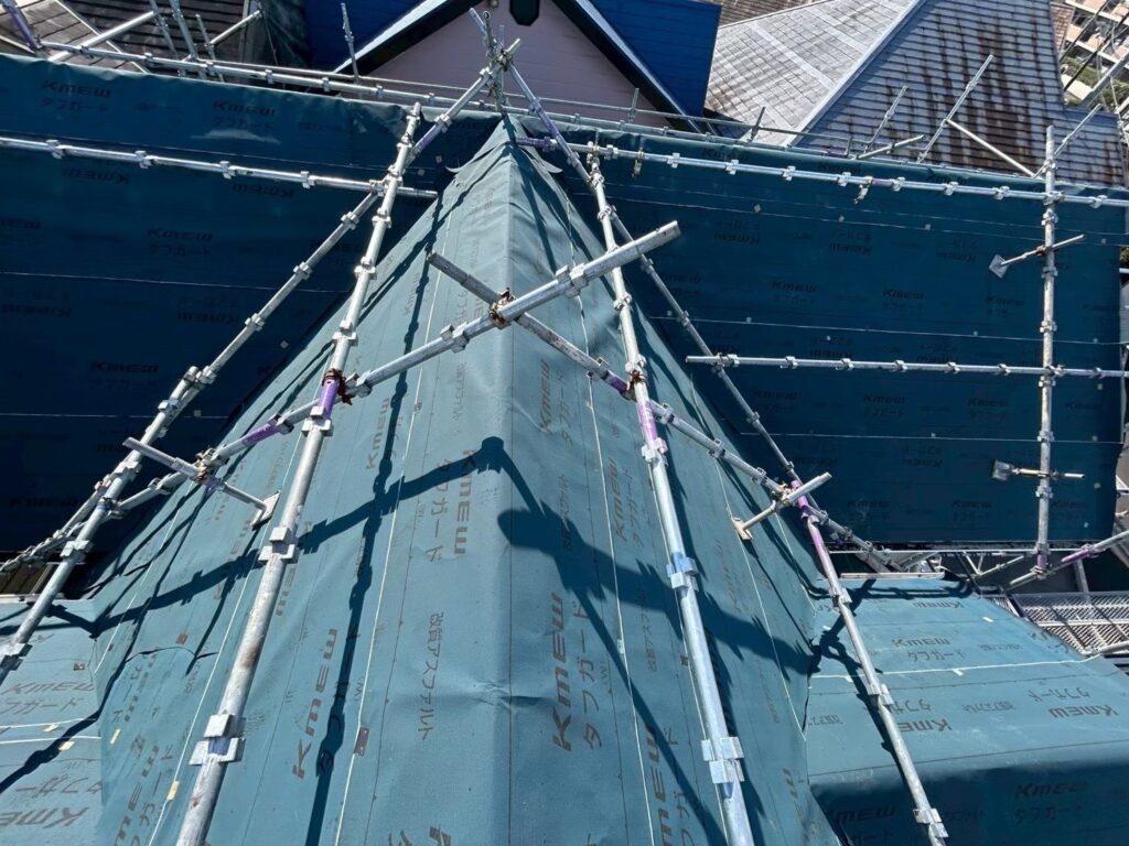 愛知県 安城市 屋根カバー工法 屋根板金工事 屋根工事 谷板金工事 屋根修理 雨漏り 漆喰 瓦工事 外装工事 内装工事 リフォーム工事 外壁塗装
