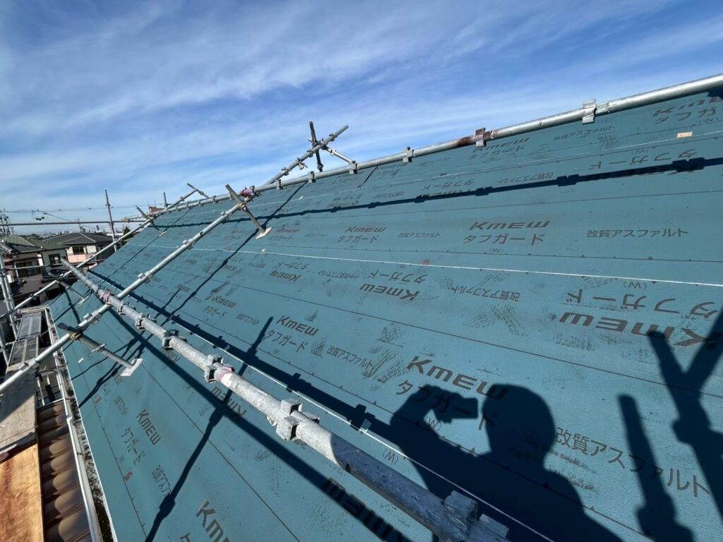 愛知県 安城市 屋根カバー工法 屋根板金工事 屋根工事 谷板金工事 屋根修理 雨漏り 漆喰 瓦工事 外装工事 内装工事 リフォーム工事 外壁塗装
