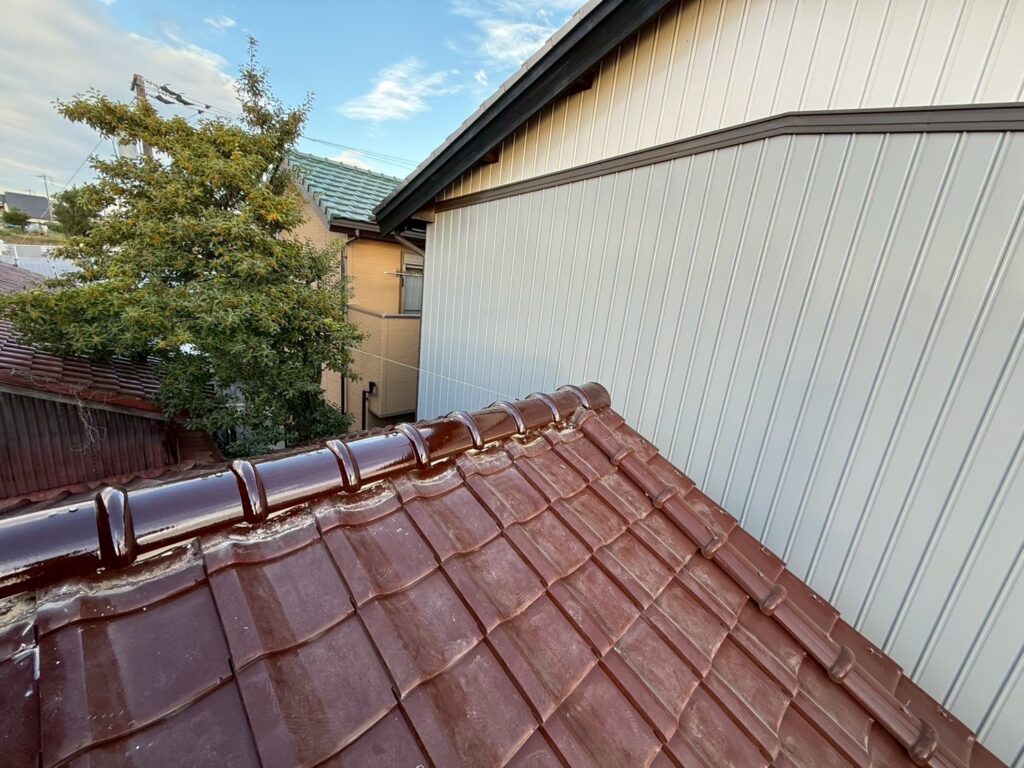 愛知県 豊橋市 棟積み替え工事 屋根板金工事 屋根工事 谷板金工事 屋根修理 雨漏り 漆喰 瓦工事 外装工事 内装工事 リフォーム工事 外壁塗装