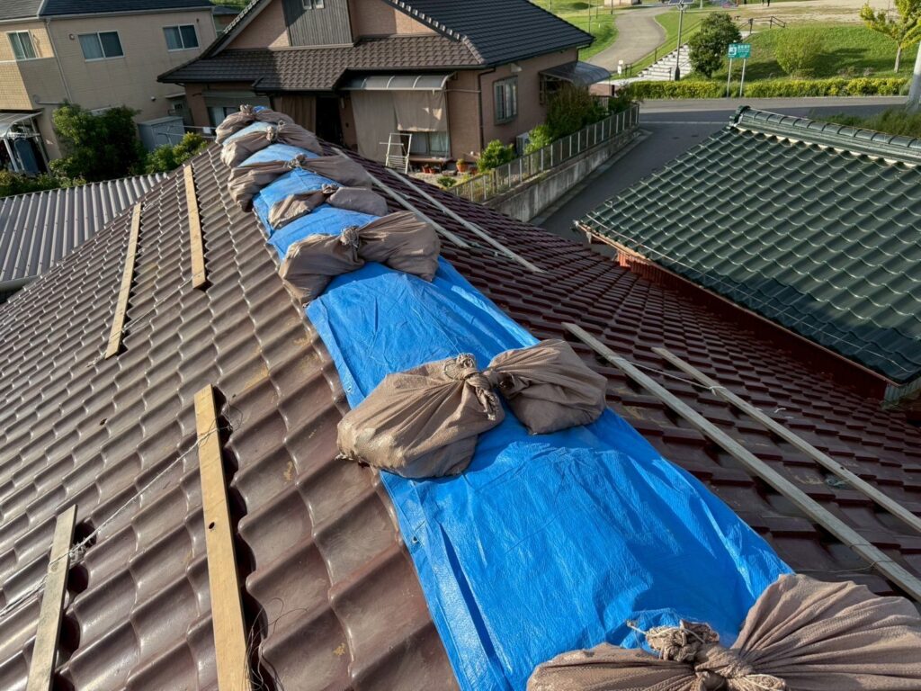 愛知県 豊橋市 棟積み替え工事 屋根板金工事 屋根工事 谷板金工事 屋根修理 雨漏り 漆喰 瓦工事 外装工事 内装工事 リフォーム工事 外壁塗装