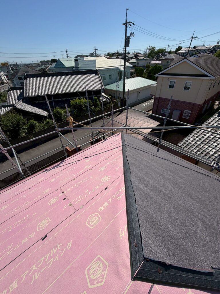 愛知県 碧南市 屋根カバー工法 屋根板金工事 屋根工事 谷板金工事 屋根修理 雨漏り 漆喰 瓦工事 外装工事 内装工事 リフォーム工事 外壁塗装