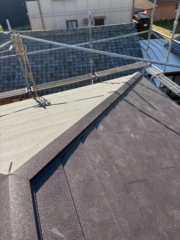 愛知県 碧南市 屋根カバー工法 屋根板金工事 屋根工事 谷板金工事 屋根修理 雨漏り 漆喰 瓦工事 外装工事 内装工事 リフォーム工事 外壁塗装