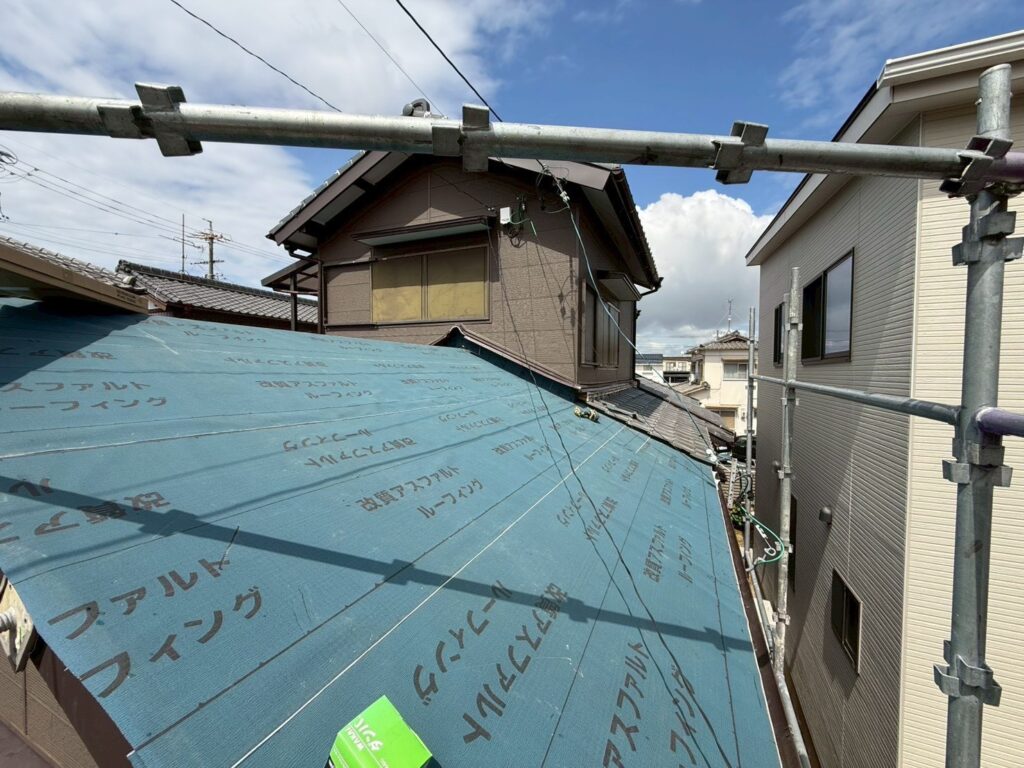 愛知県 知立市 屋根葺き替え工事 屋根板金工事 屋根工事 谷板金工事 屋根修理 雨漏り 漆喰 瓦工事 外装工事 内装工事 リフォーム工事 外壁塗装