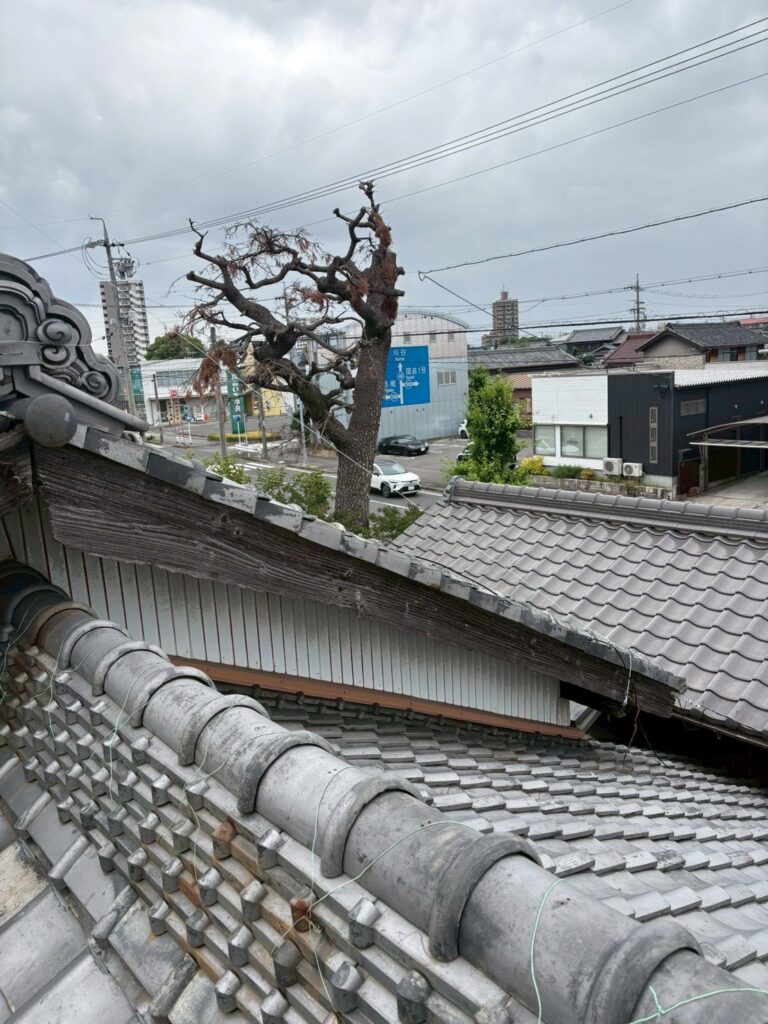 愛知県 常滑市 破風板交換 破風板板金 屋根工事 谷板金工事 屋根修理 雨漏り 漆喰 瓦工事 外装工事 内装工事 リフォーム工事 外壁塗装