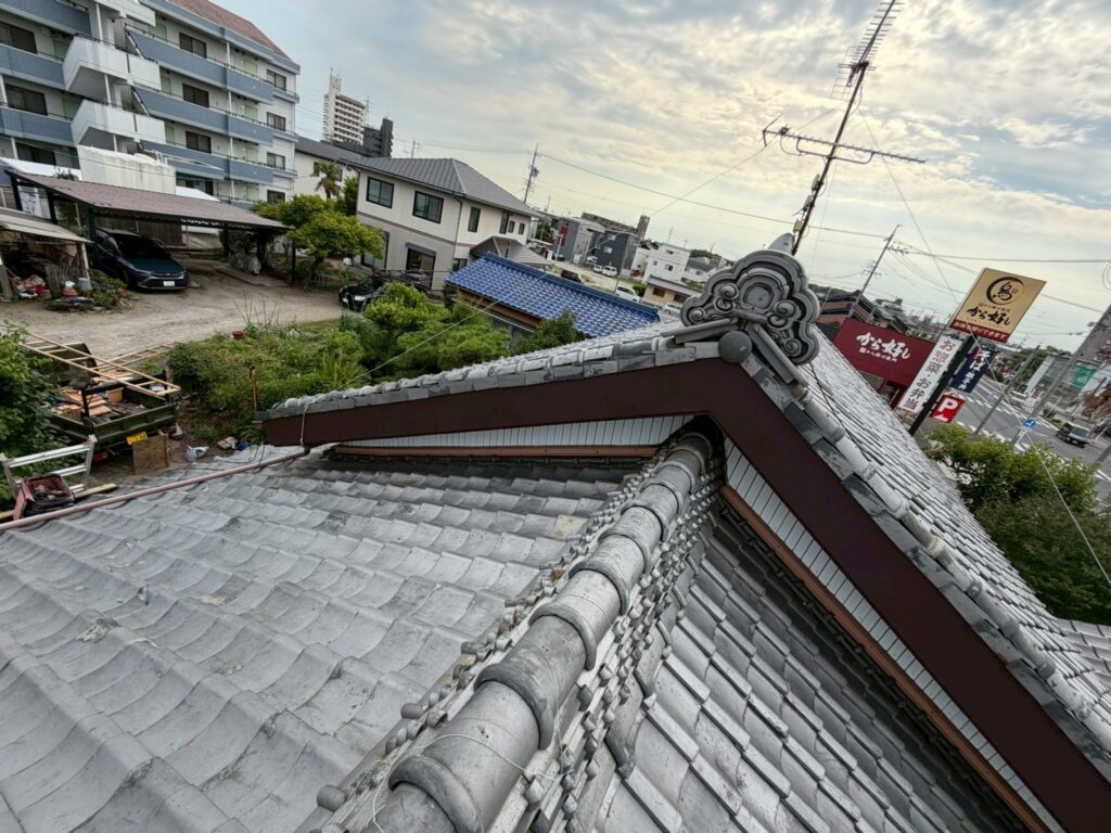 愛知県 常滑市 破風板交換 破風板板金 屋根工事 谷板金工事 屋根修理 雨漏り 漆喰 瓦工事 外装工事 内装工事 リフォーム工事 外壁塗装