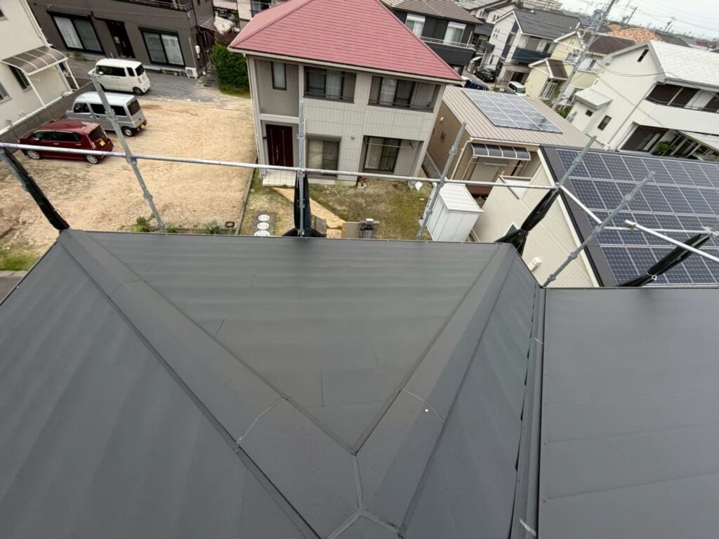 愛知県 高浜市 屋根カバー工法 屋根板金工事 屋根工事 谷板金工事 屋根修理 雨漏り 漆喰 瓦工事 外装工事 内装工事 リフォーム工事 外壁塗装